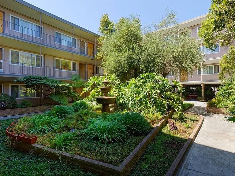 184 Callan — Photo 1