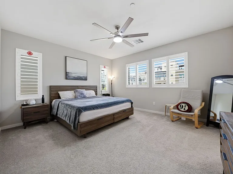 11824 Pelican Butte Ave — Photo 22