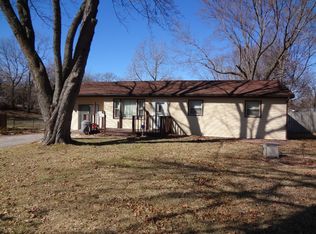 2811 N Brown Station Rd, Columbia, MO 65202