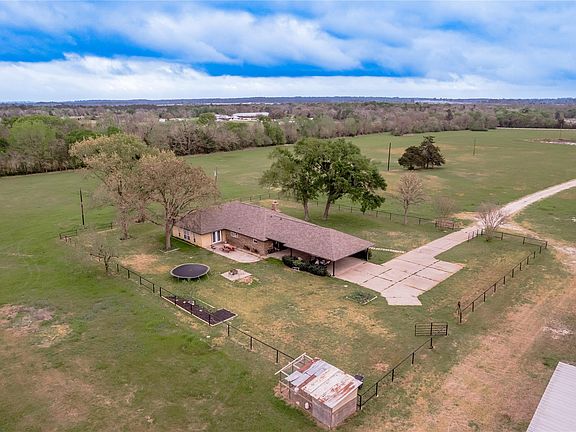 3rd image of 758 Wire Rd