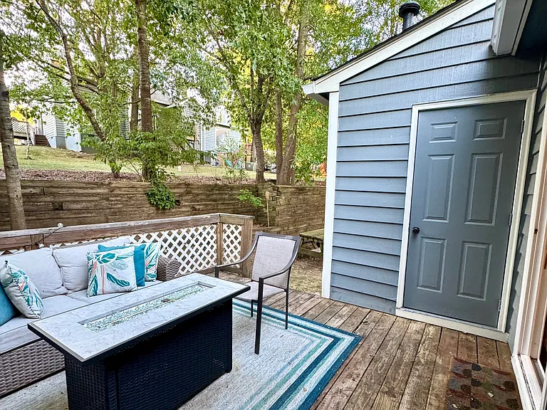 614 Windsong Ln — Photo 18
