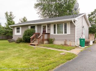 4105 N Smith Rd, Dimondale, MI 48821