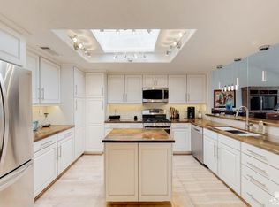 38715 Wisteria Dr, Palm Desert, CA 92211