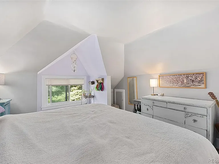 1130 N Lafayette St #5 — Photo 20