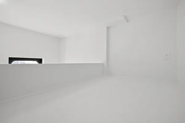 Rented by J PRESTON AND ASSOCIATES INC | media 12