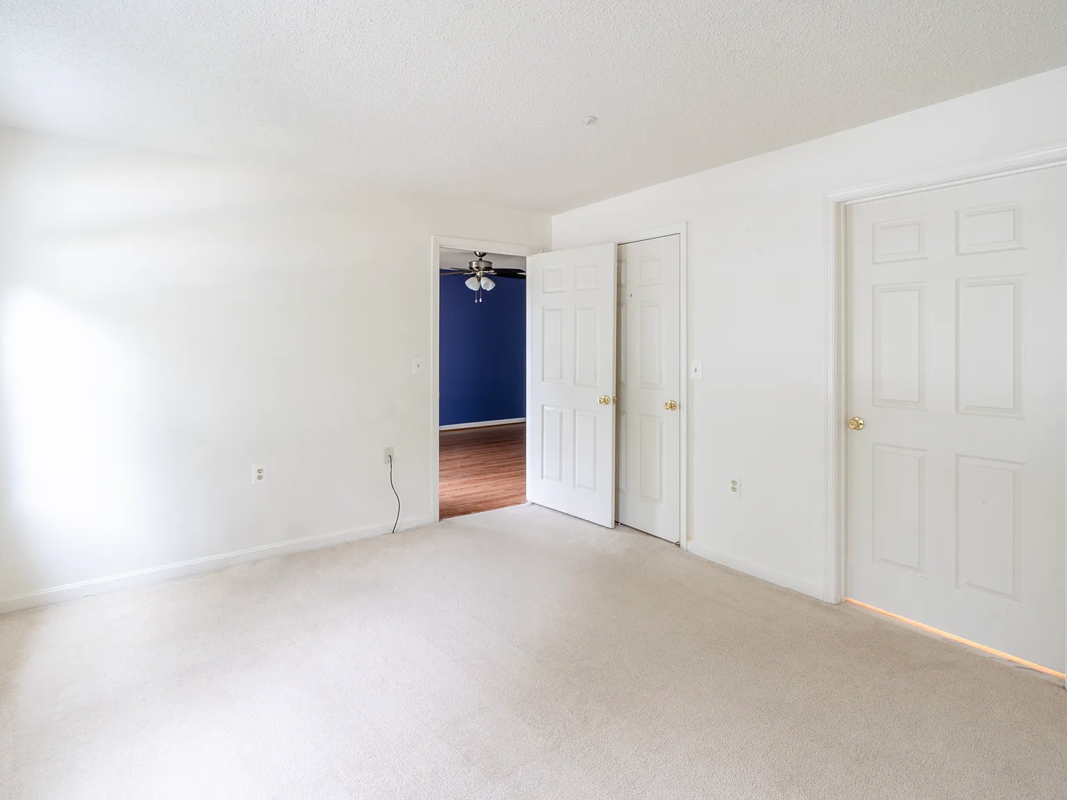 2 bed, 1100 sqft, $2,200 — Photo 4