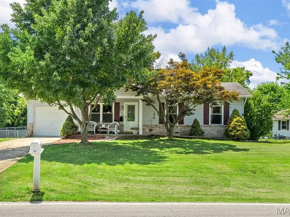 226 Westwoods Rd, Wright City, MO 63390