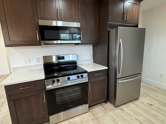 2nd image of 515 S Koneta Ct