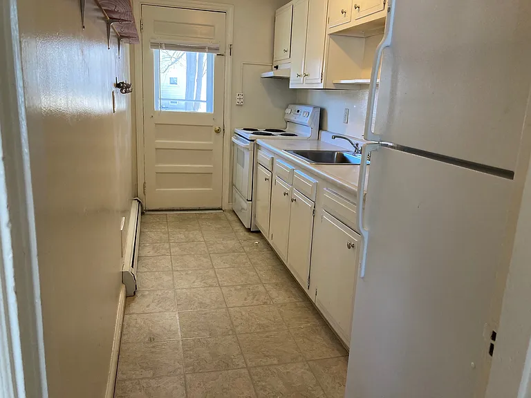 8 Quebec St #4 — Photo 2