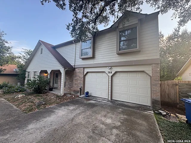 3 bed, 2.5 bath, 1854 sqft, $1,850 — Photo 2