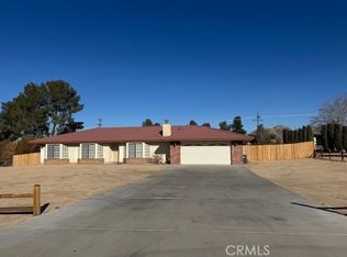 19454 Tomahawk Rd, Apple Valley, CA 92307