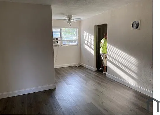 12320 NE 4th Ct #8 — Photo 6