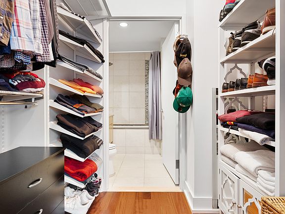 5th image of 350 W 42nd St APT 10H