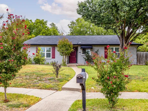 4613 Redwood Dr, Garland, TX 75043