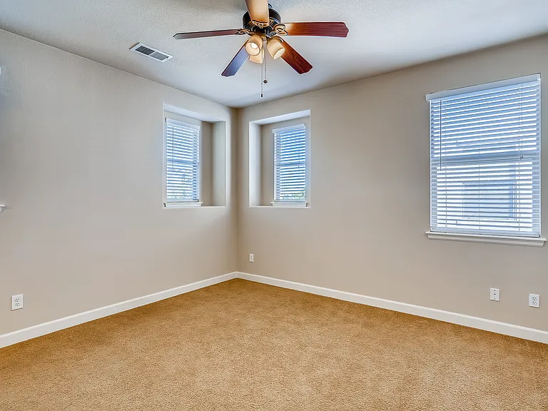 6378 S Xanadu Way — Photo 9