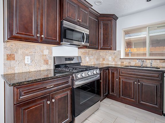 2nd image of 1900 Brighton Ave