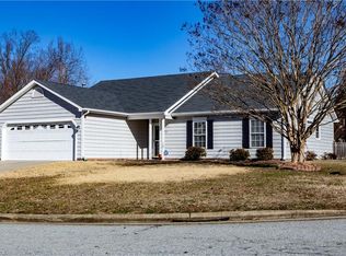 4200 Berwyn Ct, Greensboro, NC 27407