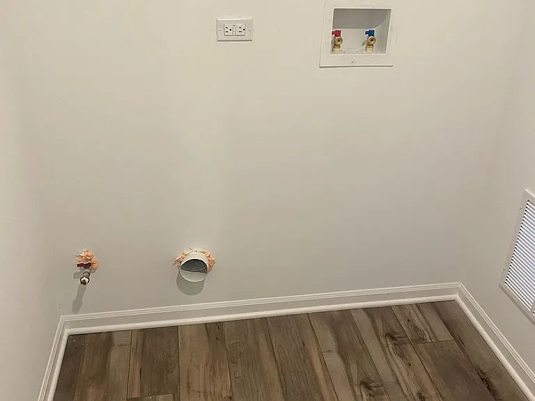 638 Wolverine Dr — Photo 13