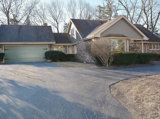 2909 Walnut Rd, Homewood, IL 60430
