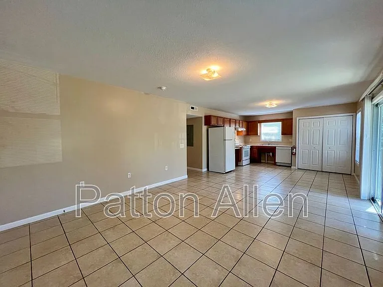 8 Zell Ln #A — Photo 5