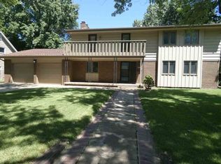 854 E Morningview St, Derby, KS 67037