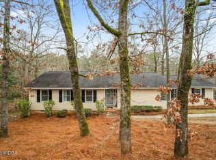 141 River Hills Ln, Macon, GA 31211