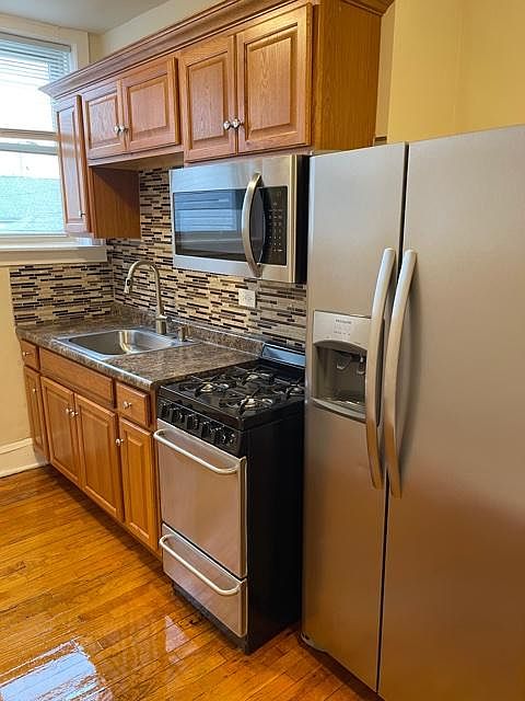 1st image of 4814 W Cortland St APT 1