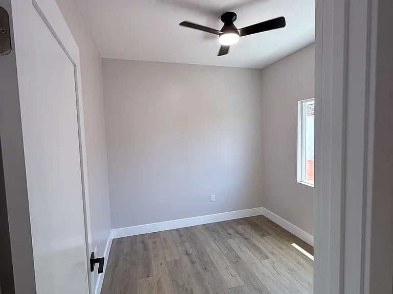 440 Denby St #1 — Photo 7