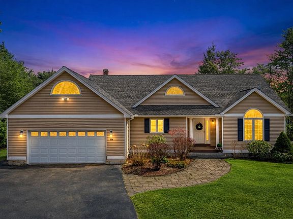 2nd image of 138 Birch Drive