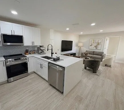 1440 Sheafe Ave NE #101 — Photo 3