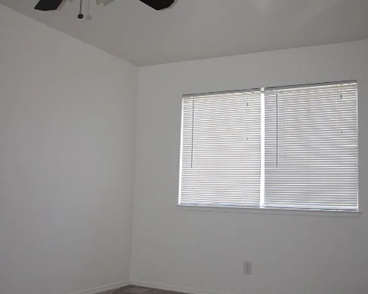 191 Pinole Ave — Photo 17
