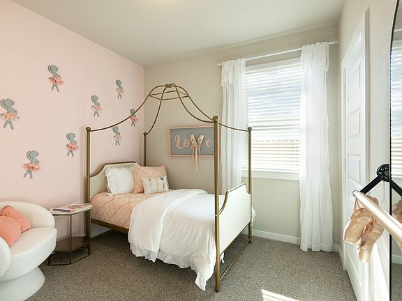 LandingMeadows_N304_Glacier_Girls Bedroom_18314LandingMeadowsLn_MODEL.jpg