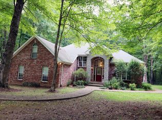 1240 Johnny Hall Rd, Burns, TN 37029