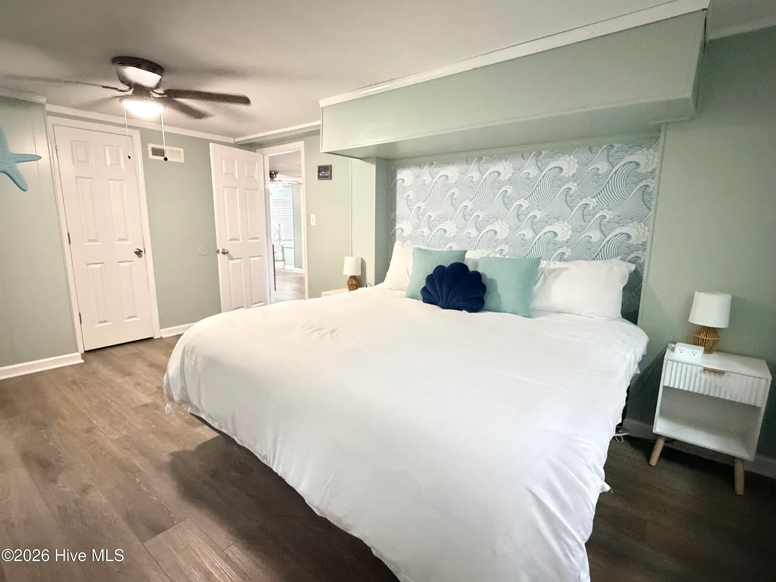 5 bed, 2.0 bath, 1728 sqft, $2,500 — Photo 3
