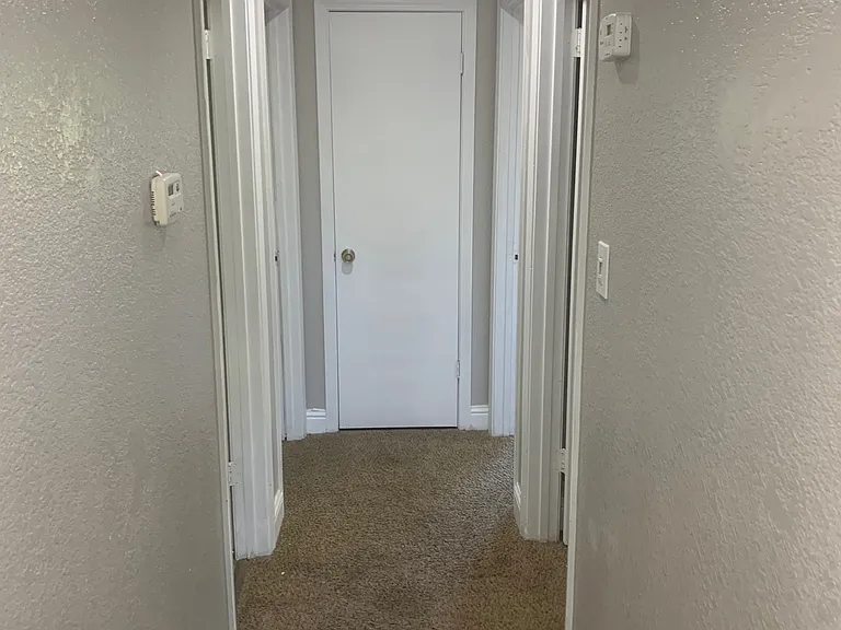 7205 Rollingwood Blvd — Photo 11