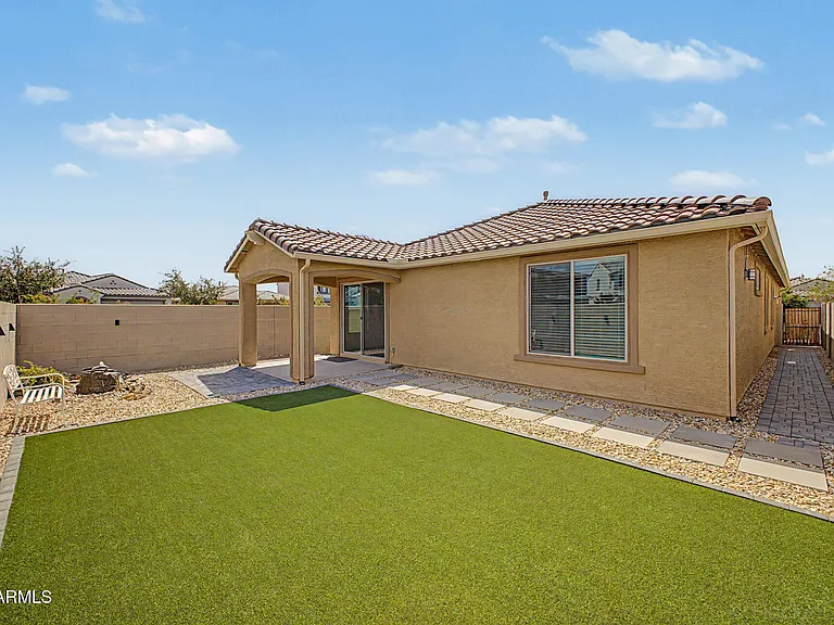 8954 W San Juan Ave — Photo 36