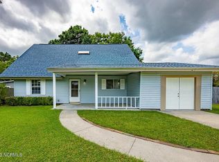 217 Linwood Dr, Jacksonville, NC 28546