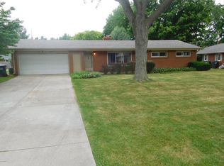 1031 Carley Ln, Saint Joseph, MI 49085