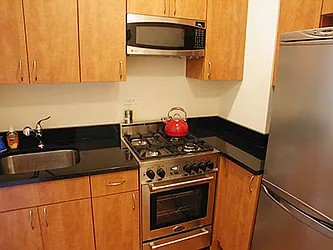 Rented by Verdi Square Realty