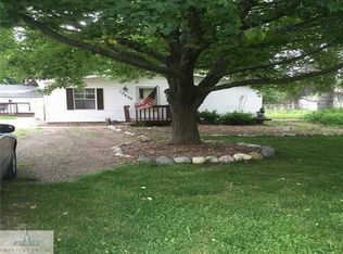 15820 Park Lake Rd, East Lansing, MI 48823
