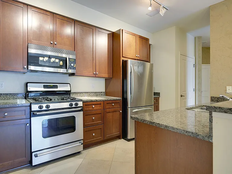 500 E Grant St #210 — Photo 12