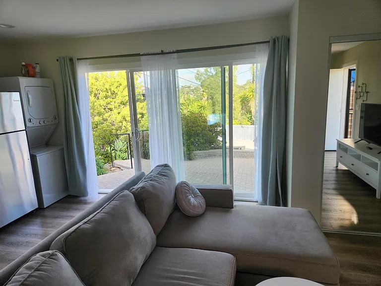 4200 Woodland Dr #GUEST HOUSE — Photo 3