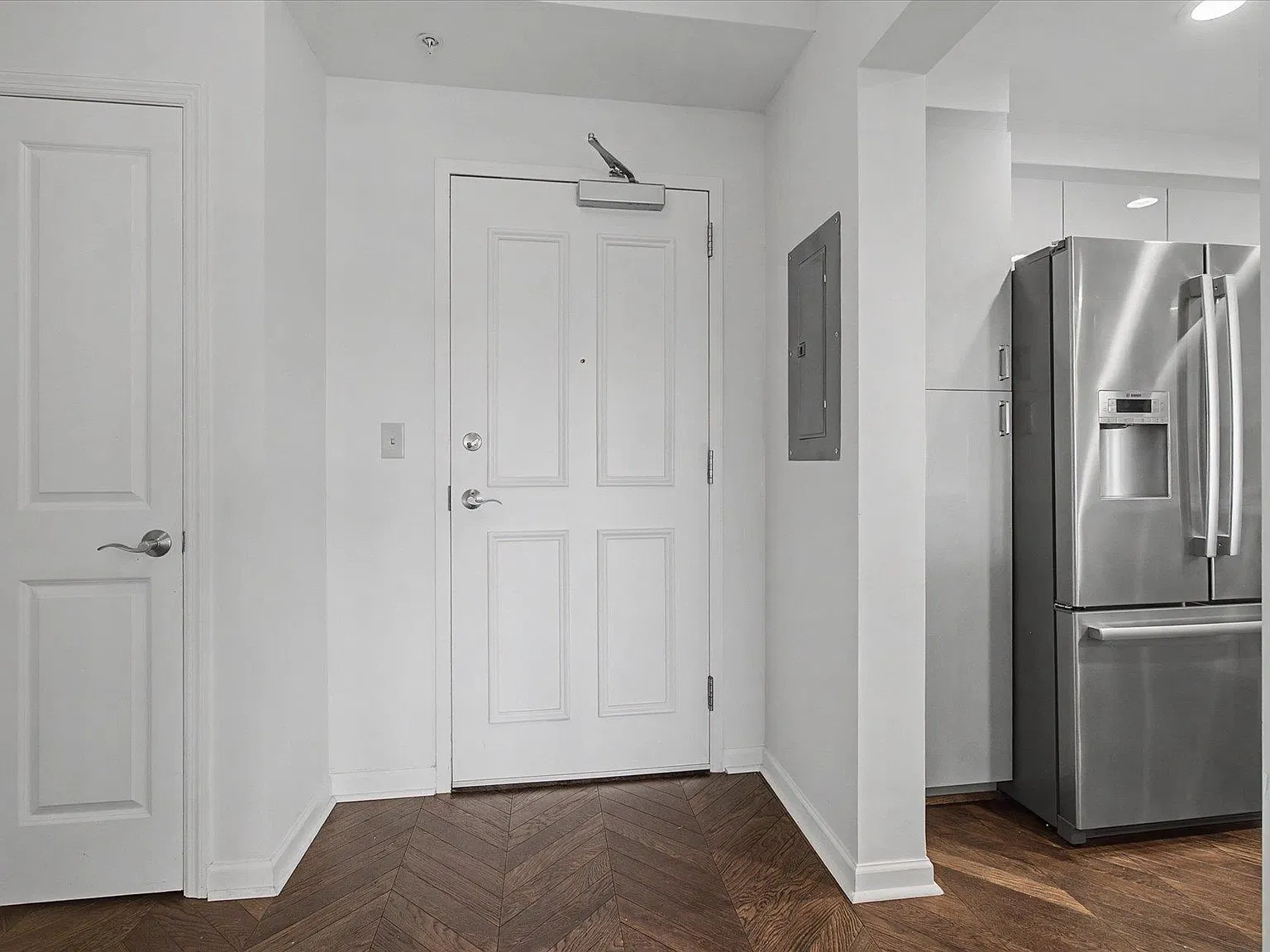 2 bed, 2.5 bath, 1289 sqft, $3,250 — Photo 4