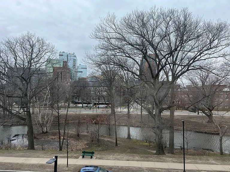 104 Queensberry St #10 — Photo 8