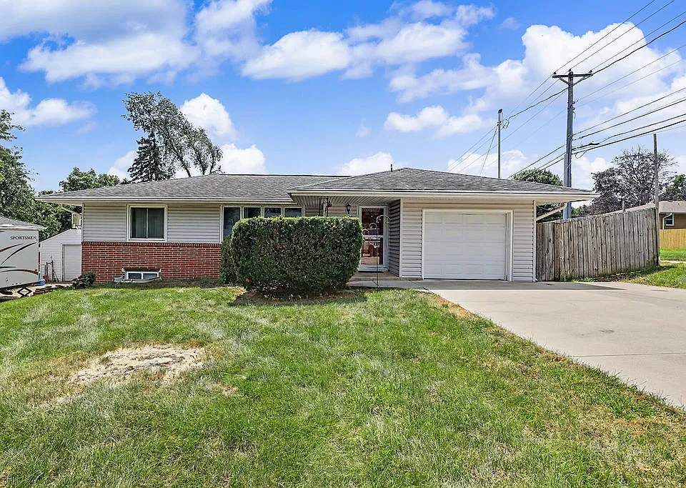 7120 Beechwood Dr