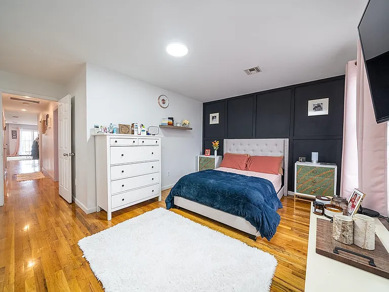 171 Halladay St #2 — Photo 10