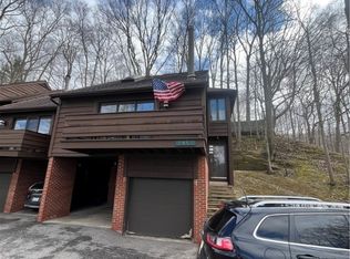 295 Solon Rd #D, Chagrin Falls, OH 44022