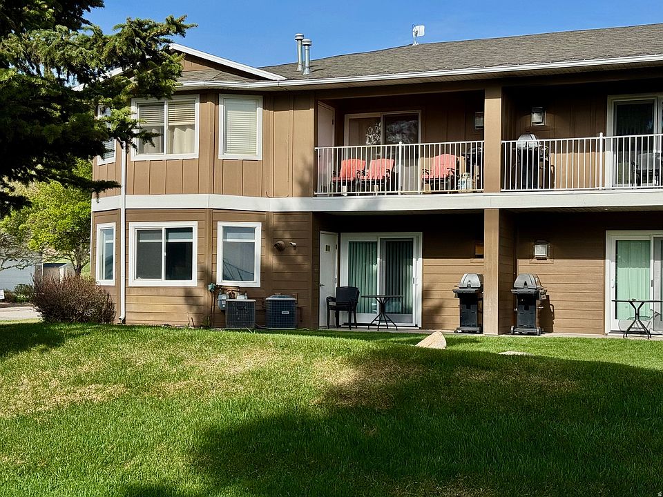 1st image of 815 N Harbor Dr #201