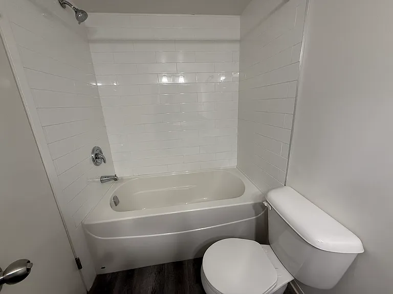 627 23rd Ave SW #304 — Photo 7