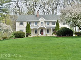 239 Edgewood Rd, Franklin Lakes, NJ 07417